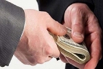 Bảy sếp doanh nghiệp đưa hối lộ hơn hai tỷ đồng