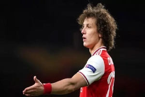 Arsenal phải chi 24 triệu bảng chỉ cho 1 năm hợp đồng của David Luiz