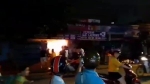Nhiều khách hoảng loạn khi quán nước ở Sài Gòn cháy