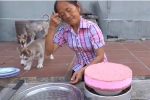 Dân mạng đứng hình với bà Tân Vlog: Vô tình dùng đĩa bị chó liếm đựng bánh mời các cháu