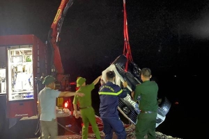 Xe ô tô lao xuống biển ở Hạ Long: Nạn nhân thứ 4 tử vong, nguyên nhân ban đầu vụ tai nạn