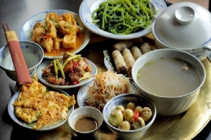 Đây là thói quen ăn cơm nguy hiểm của nhiều người Việt, hãy thay đổi ngay trước khi gia đình bạn 'rước' đủ thứ bệnh