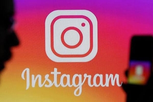 Apple 'vạch mặt' Instagram quay lén người dùng