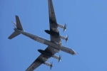 Máy bay ném bom chiến lược mang tên lửa tối tân của Nga tiếp nhiên liệu giữa không trung