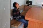 Thanh niên nghiện ma túy, cầm dao xông vào trụ sở đâm công an trọng thương ở Bà Rịa – Vũng Tàu
