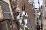 Hà Nội: Xe rùa rơi từ tầng 5 ngôi nhà đang thi công trúng người đi đường, một người đàn ông nhập viện cấp cứu