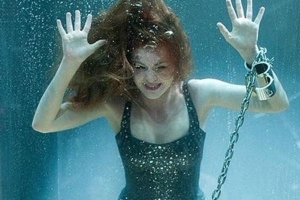 Nỗi sợ khi diễn viên quay cảnh phim dưới nước