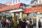 Hàng trăm người dân đội nắng theo dõi vợ chồng Đường 'Nhuệ' và đàn em hầu tòa