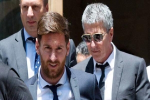 Lý giải nguyên nhân Messi im lặng trước Chủ tịch Barca: Thiếu vắng một nhân vật đặc biệt