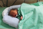 Bé trai sơ sinh bị mẹ bỏ rơi trong khe tường ở Hà Nội sức khỏe tiến triển tốt, có thể xuất viện