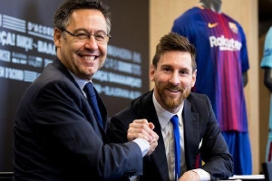 Barcelona bất ngờ đề nghị chính sách 'bù đắp' đặc biệt, mở đường cho Messi ở lại Nou Camp