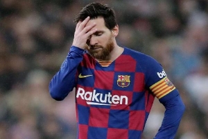 Photo quotes: 11 câu nói đắt giá nhất của Messi trong ngày anh dốc hết ruột gan vạch trần Chủ tịch Barca