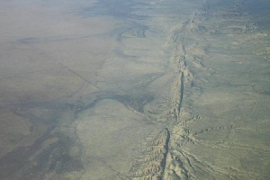 Sốc: Vỏ Trái Đất bị trượt bên dưới tiểu bang của Mỹ