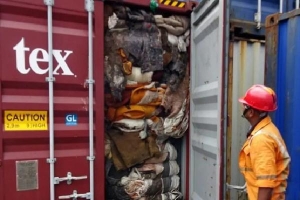 Sri Lanka gửi trả Anh 260 tấn rác