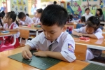 Chương trình tiếng Việt lớp 1: Phụ huynh than quá 'nặng', bộ nói chưa đủ căn cứ