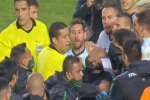 Messi gây hấn với cả cầu thủ lẫn HLV đối thủ ở trận thắng Bolivia