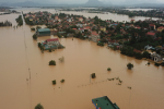 Trường Đại học hỗ trợ 10 triệu đồng cho mỗi sinh viên quê vùng lũ lụt