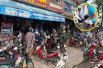 Người dân Đà Nẵng đổ xô mua vật dụng chằng chống nhà cửa đối phó 'siêu bão' số 9 Molave đổ bộ