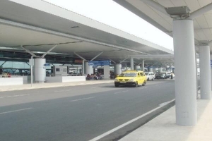 Từ 14/11, ôtô lưu thông vào khu vực sân bay Tân Sơn Nhất cần lưu ý gì?