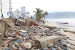 Ảnh: Cận cảnh bãi biển 'đẹp nhất hành tinh' tan hoang, xơ xác sau bão số 13