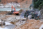 Hơn 100 bộ đội nắn dòng sông Rào Trăng tìm người mất tích