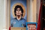Napoli nghẹn ngào trong tiếng hát 'Ho visto Maradona'