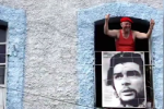 Bài hát tôn vinh huyền thoại Maradona gây xúc động