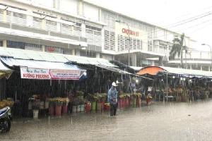 Mưa lớn, thủy điện xả lũ, nhiều nơi ở Quảng Nam ngập lụt