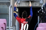 Messi bị phạt 600 euro vì tri ân Maradona, bị con trai huyền thoại ra yêu cầu kỳ quặc