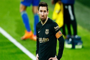 Messi thiên tài cũng không thể cứu nổi Barca suy tàn