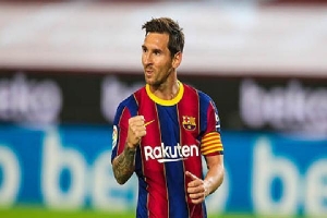 Messi sẽ phải rời Barca nếu không chấp nhận giảm lương