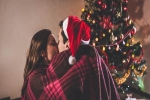 'Chuyện ấy' đêm Giáng sinh tăng hay giảm: Bất ngờ với tần suất quan hệ dịp Giáng sinh của nửa triệu người
