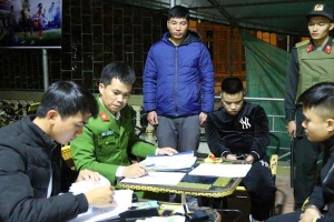 Cảnh sát đồng loạt ập vào bắt 21 chủ cơ sở lô đề, cá độ 2 tỉnh Nghệ An, Hà Tĩnh