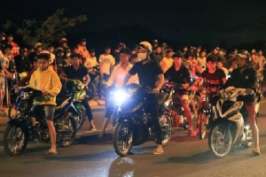 Truy tìm nhóm đua xe trên đường dẫn cao tốc TP.HCM - Trung Lương