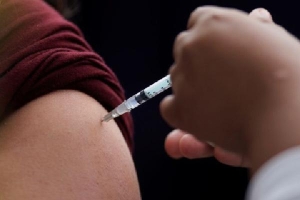 Bác sĩ Mexico phải nhập viện sau khi được tiêm vaccine Covid-19
