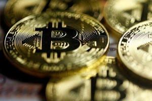 Cơn bão tăng giá của Bitcoin có phải là bong bóng khổng lồ?