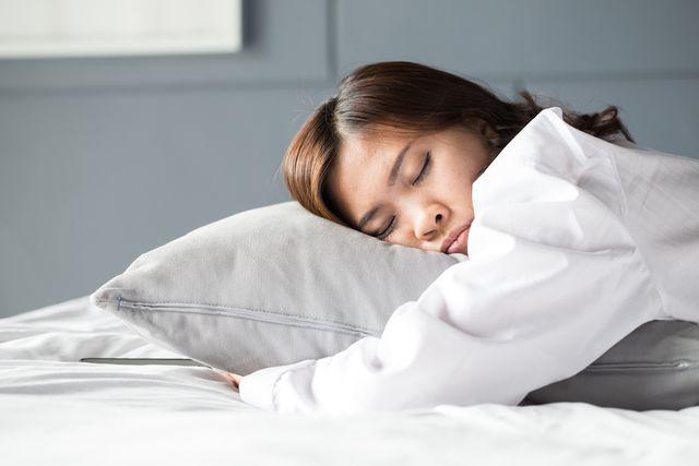 Ngủ để bảo vệ sức khỏe nhưng 5 thời điểm này tuyệt đối không ngủ vì rất dễ đột tử - 3