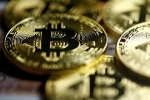 Giá Bitcoin trượt dốc không phanh