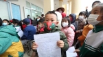 Tin vui: Toàn bộ cô trò trường Tiểu học Xuân Phương có kết quả âm tính lần 2, lấy mẫu lần 3 trước khi được về nhà đón Tết