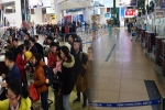 Sân bay Nội Bài vắng vẻ cận Tết Nguyên đán, khác hẳn cảnh tượng đông đúc mọi năm