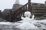 Vì sao tuyết bất ngờ rơi trên đỉnh Fansipan?