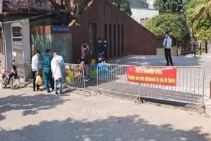 Hà Nội: Cách ly, phong toả thêm 1 ngôi nhà, 2 quán cafe trên địa bàn quận Ba Đình