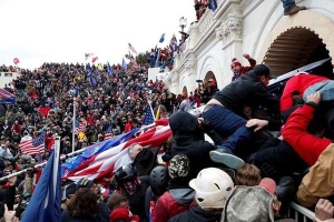 300 người bị truy tố sau vụ bạo loạn ở Điện Capitol