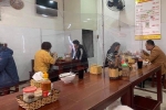 Từ 0h ngày 2/3, Hà Nội cho phép các nhà hàng, cà phê phục vụ trong nhà mở cửa trở lại
