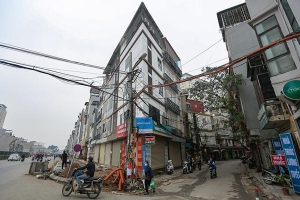 Nhà kỳ dị xuất hiện ven đường vành đai 2 ở Hà Nội