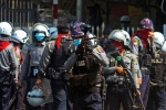 Cảnh sát Myanmar bố ráp người biểu tình trong đêm ở Yangon