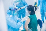 11 người gặp phản ứng nặng sau tiêm vaccine Covid-19, Bộ Y tế nói gì?