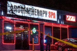 Nghi phạm xả súng ở tiệm massage nói giết người vì 'nghiện sex'
