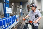 Cận cảnh cây xăng phải đóng cửa vì nguy cơ mất an toàn đường sắt Cát Linh - Hà Đông