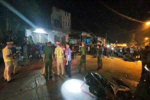 Chùm ảnh: Hiện trường vụ tai nạn kinh hoàng ở Quảng Nam